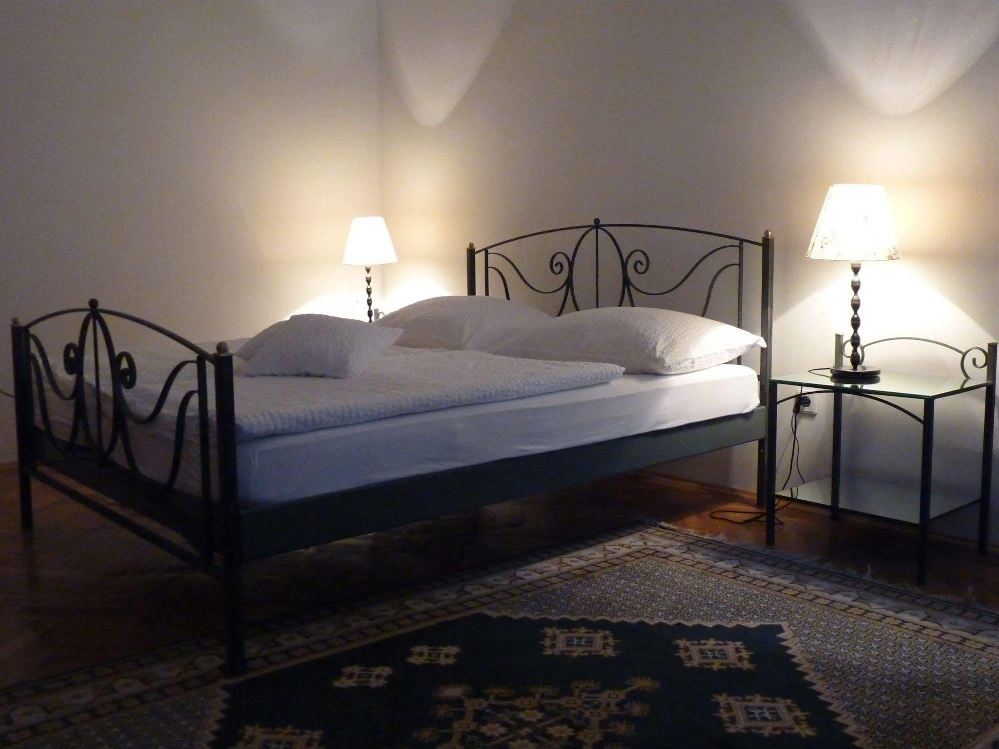 Lumes Gasthof Wien
